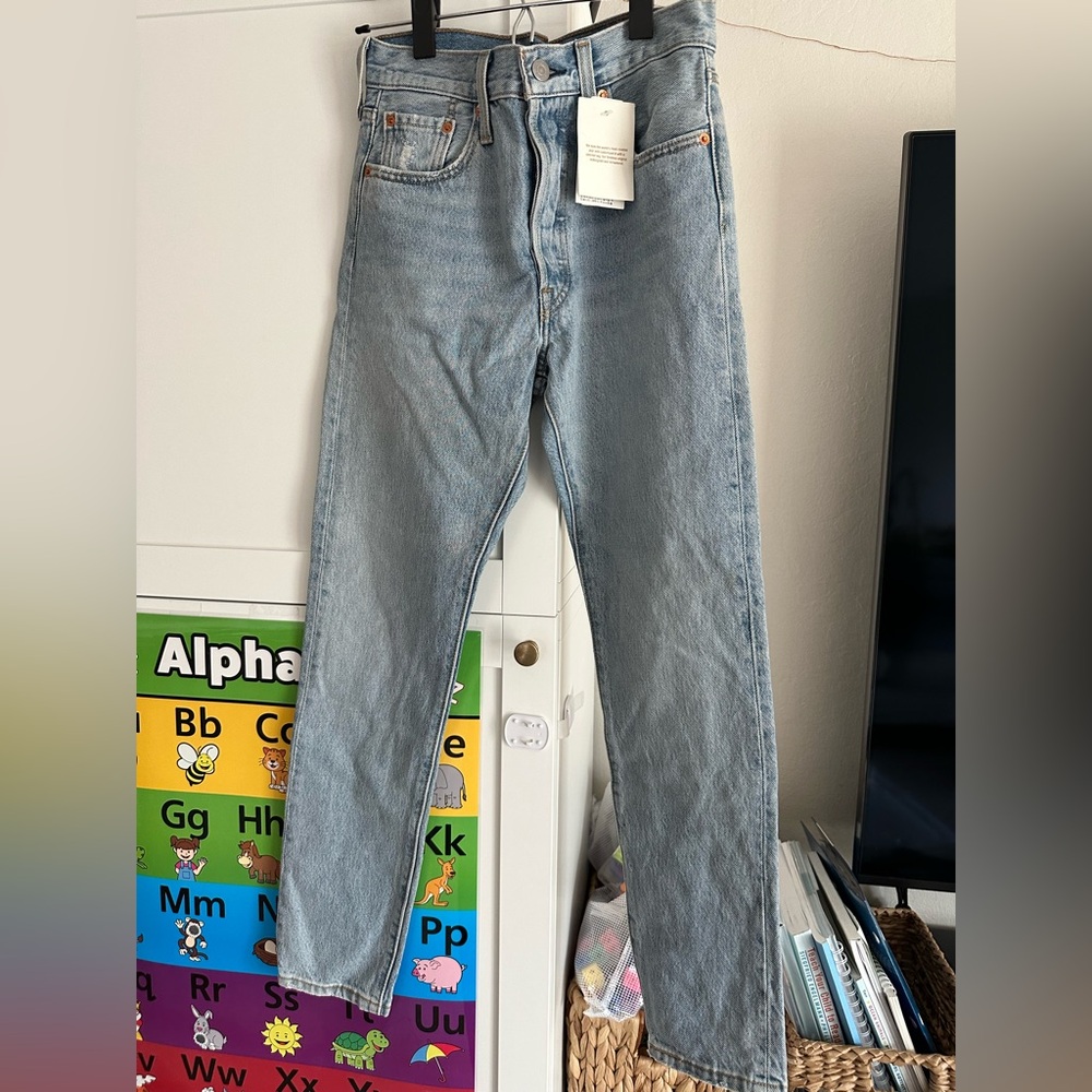 Levi’s 501 Light Wash Skinny Leg Jeans